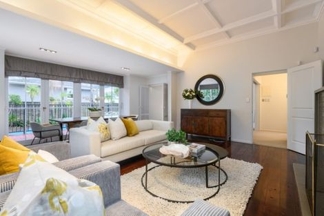 Photo of property in 256 Lake Road, Hauraki, Auckland, 0622