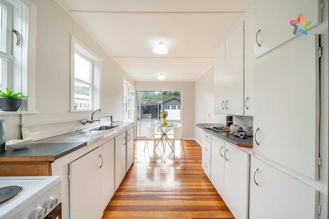 Photo of property in 33 Milne Crescent, Taita, Lower Hutt, 5011