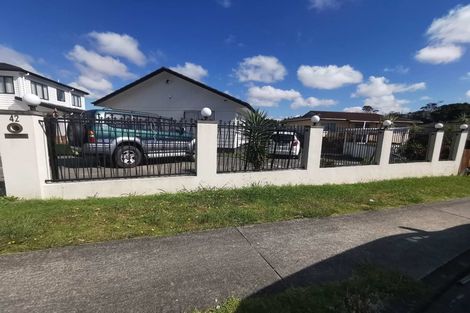Photo of property in 42 Beaufort Place, Papatoetoe, Auckland, 2025