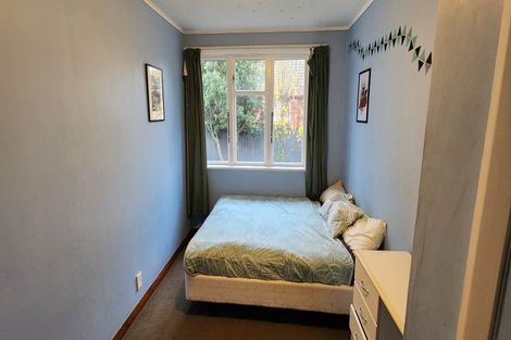 Photo of property in 2a Montrose Place, Takaro, Palmerston North, 4412