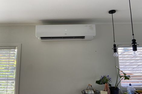 Photo of property in 1/43 Tramway Road, Beach Haven, Auckland, 0626