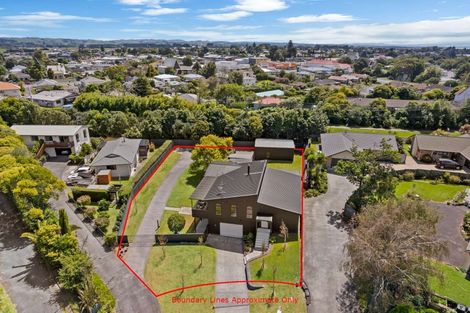Photo of property in 16 Rossiter Avenue, Waiuku, 2123