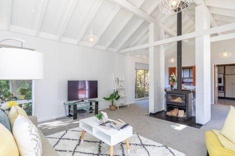 Photo of property in 64 Winara Avenue, Waikanae, 5036