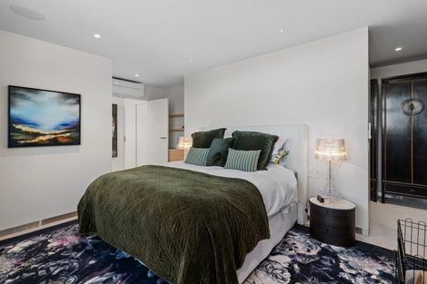 Photo of property in 6 Gazelle Lane, Redcliffs, Christchurch, 8081