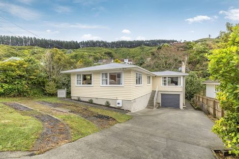 Photo of property in 58 Chester Road, Tawa, Wellington, 5028
