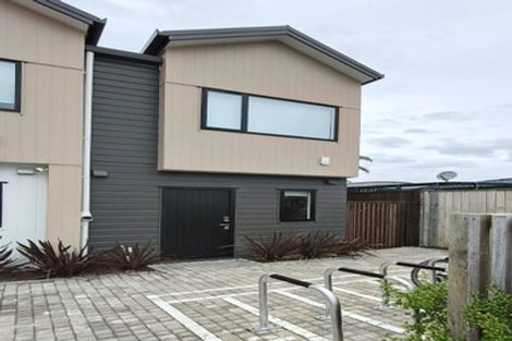 Photo of property in 19/12 Arney Road, Ranui, Auckland, 0612