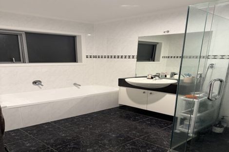Photo of property in 3/18 Church Street, Northcote Point, Auckland, 0627
