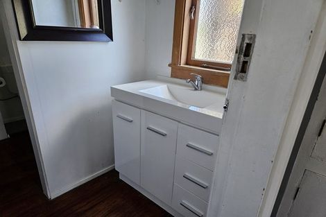 Photo of property in 22 Ngaio Street, West End, Palmerston North, 4412