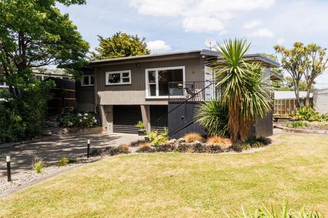Photo of property in 12 Kent Crescent, Awapuni, Palmerston North, 4412