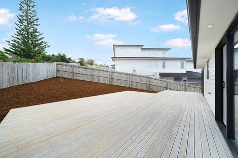 Photo of property in 55 Platinum Rise, Ranui, Auckland, 0612