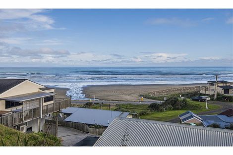 Photo of property in 13 Ocean Close, Te Kopuru, 0371