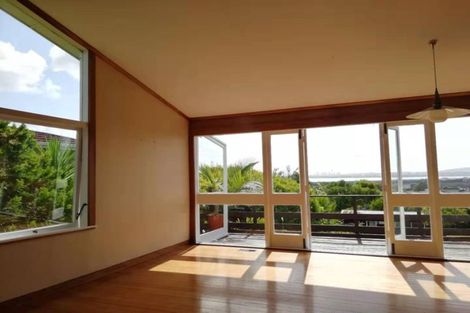 Photo of property in 231 Te Atatu Road, Te Atatu South, Auckland, 0610