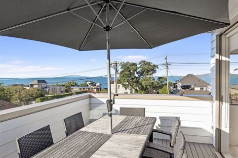 Photo of property in 1/148 Beach Road, Campbells Bay, Auckland, 0630