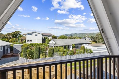 Photo of property in 5a William Street, Waikanae Beach, Waikanae, 5036