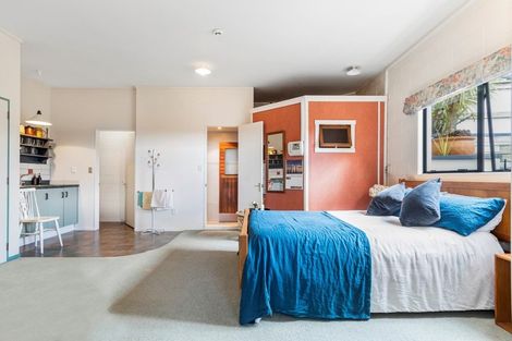 Photo of property in 35 Victory Street, Welcome Bay, Tauranga, 3112