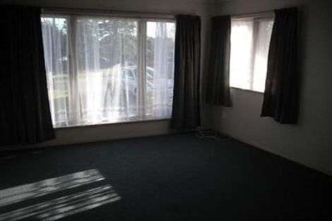 Photo of property in 24 Sutton Crescent, Papakura, 2110