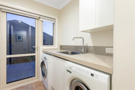 Photo of property in 39 Oceania Sands Way, Papamoa Beach, Papamoa, 3118