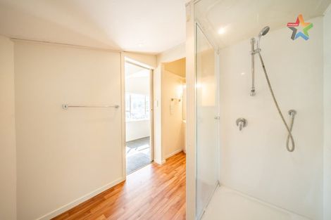 Photo of property in 10 Crawford Grove, Naenae, Lower Hutt, 5011