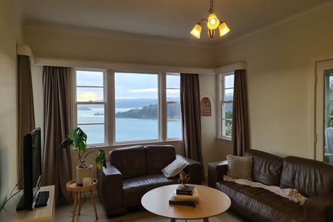 Photo of property in 122 Grafton Road, Roseneath, Wellington, 6011