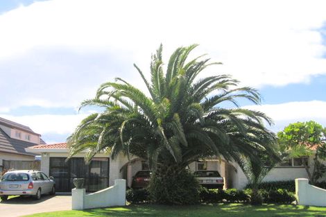 Photo of property in 37 Dickson Road, Papamoa Beach, Papamoa, 3118