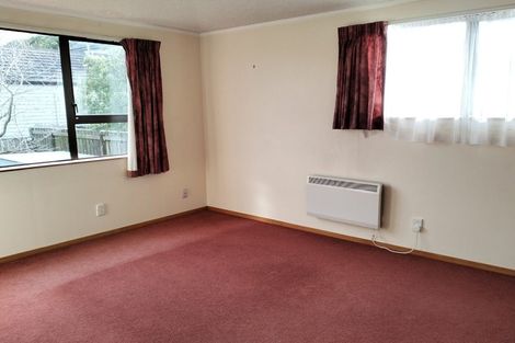 Photo of property in 16 Chestnut Grove, Maungaraki, Lower Hutt, 5010