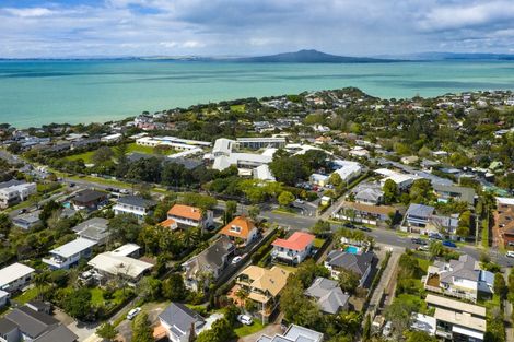 Photo of property in 88a Aberdeen Road, Campbells Bay, Auckland, 0620