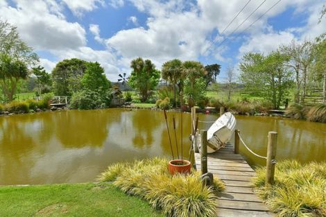 Photo of property in 145 Kanohi Road, Kaukapakapa, 0873