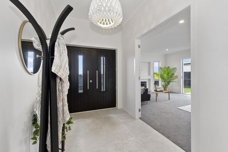 Photo of property in 10 Rose Berry Crescent, Flagstaff, Hamilton, 3210