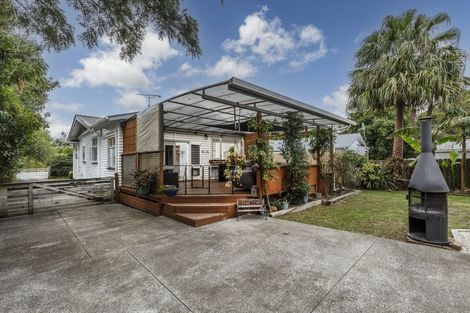 Photo of property in 926 Kahikatea Flat Road, Waitoki, Kaukapakapa, 0871