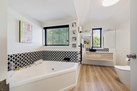 Photo of property in 10a Swanleigh Place, Ilam, Christchurch, 8041