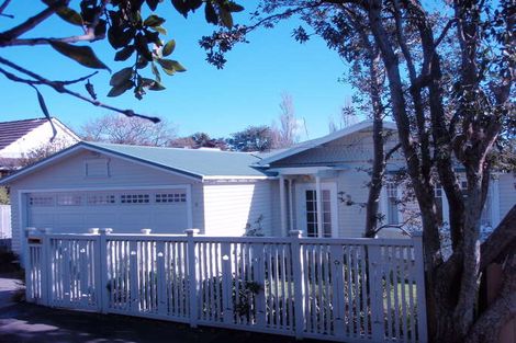 Photo of property in 8 Abbotts Way, Remuera, Auckland, 1050