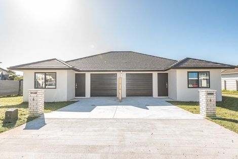 Photo of property in 6 Cross Street, Castlecliff, Whanganui, 4501