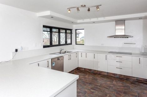 Photo of property in 114 Chevron Crescent, Whangamata, 3620