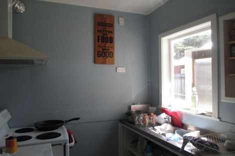 Photo of property in 74 Kilbirnie Crescent, Kilbirnie, Wellington, 6022