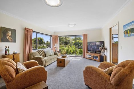 Photo of property in 13 Karina Road, Merrilands, New Plymouth, 4312