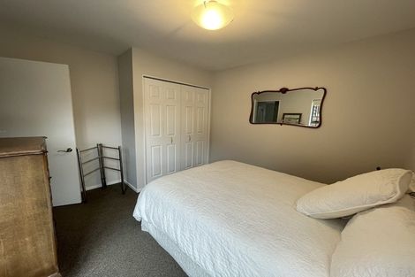Photo of property in Mt Carmel Mews, 1/9 Arawa Road, Hataitai, Wellington, 6021