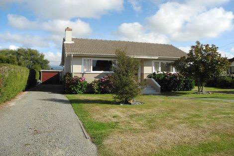 Photo of property in 8 Moorhouse Street, Waimate, 7924
