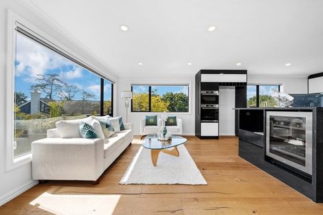 Photo of property in 66a Marine Parade, Mellons Bay, Auckland, 2014