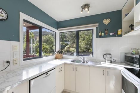 Photo of property in 2b Swainson Street, Naenae, Lower Hutt, 5011