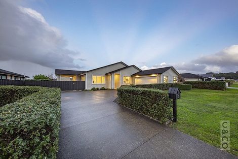 Photo of property in 15 Turpin Road, Riverhead, 0820