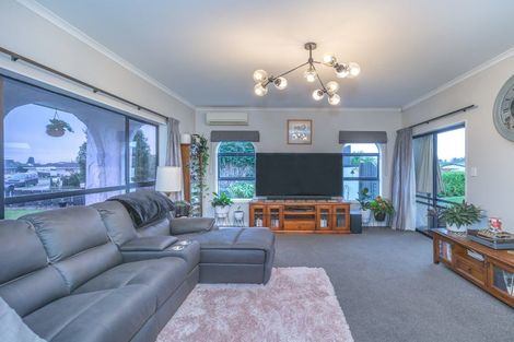 Photo of property in 12 Te Kama Street, Levin, 5510