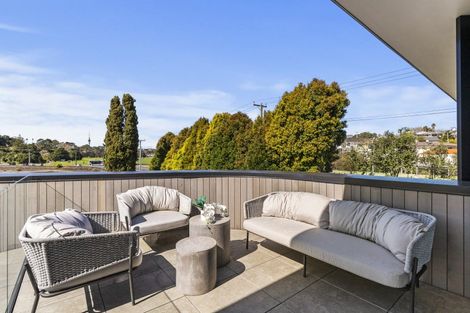 Photo of property in 73 West End Road, Westmere, Auckland, 1022