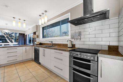 Photo of property in 17 Dives Avenue, Hawera, 4610