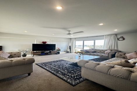 Photo of property in 14 Renner Place, Pyes Pa, Tauranga, 3112
