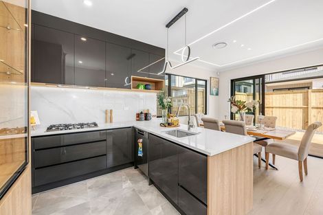 Photo of property in 9 Sagitta Drive, Flat Bush, Auckland, 2019