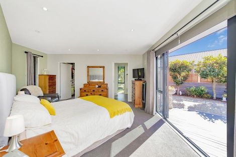 Photo of property in 23 Bridge Street, Southbridge, 7602