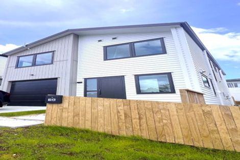 Photo of property in 1a Wren Place, Unsworth Heights, Auckland, 0632