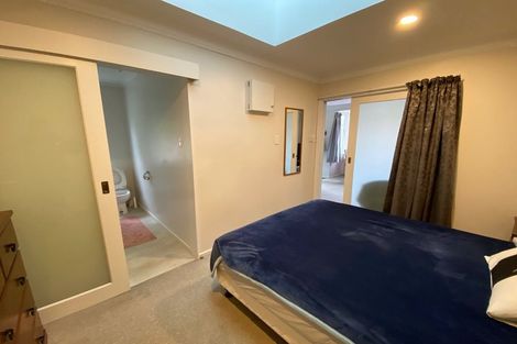 Photo of property in 2 Kopiko Way, Brooklyn, Wellington, 6021