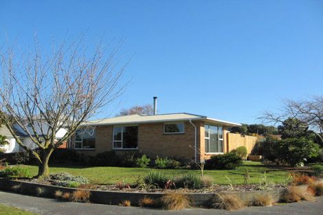 Photo of property in 35 Charles Upham Avenue, Hillmorton, Christchurch, 8025