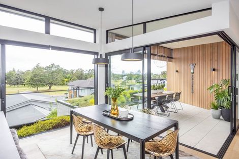 Photo of property in 43 Saint Andrews Terrace, St Andrews, Hamilton, 3200